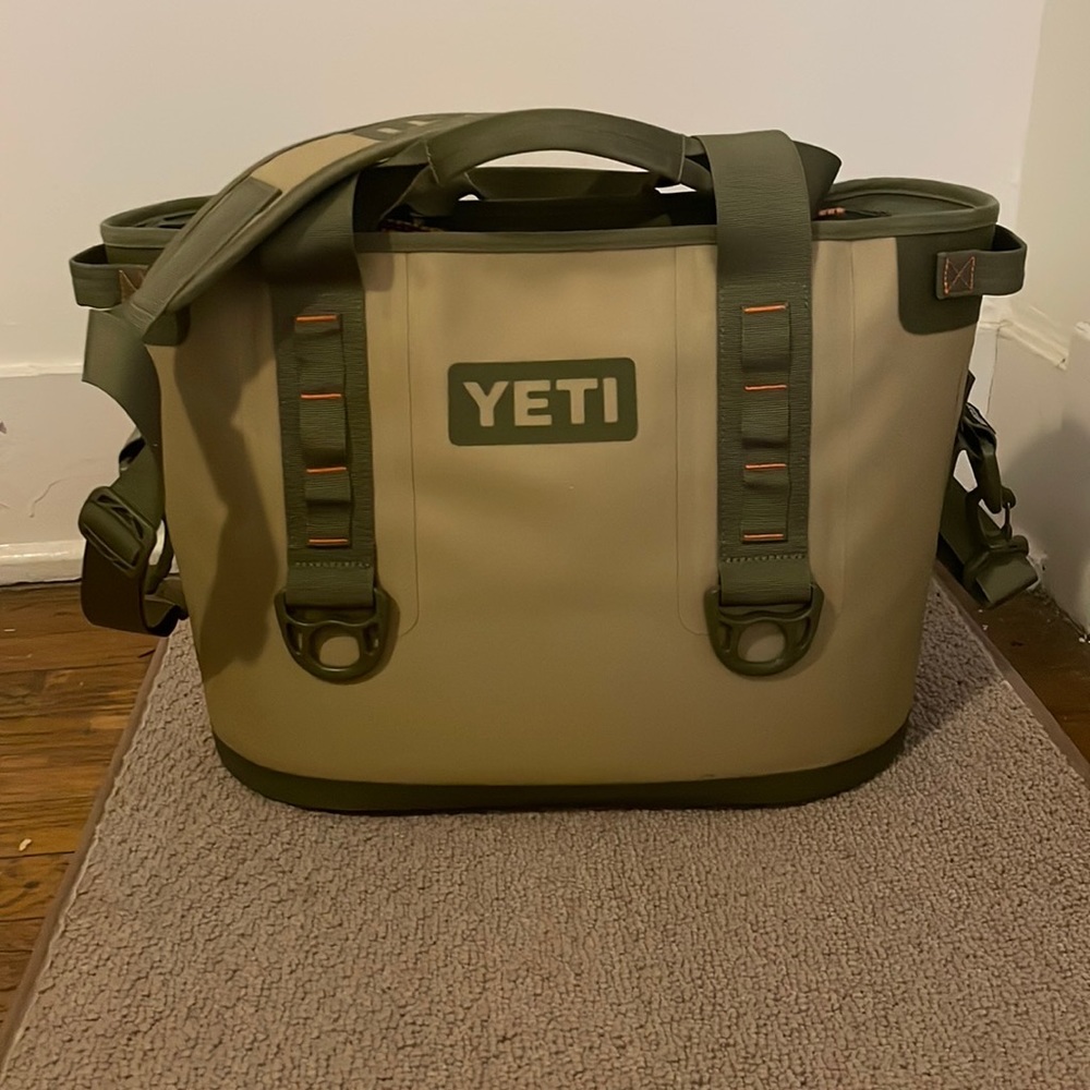 Yeti Hopper 20